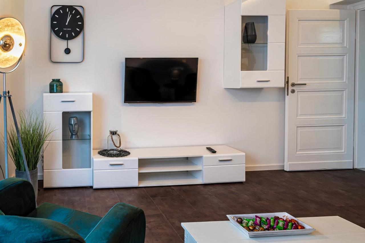 Komfortable Ferienwohnung In Halle Halle  Exterior foto